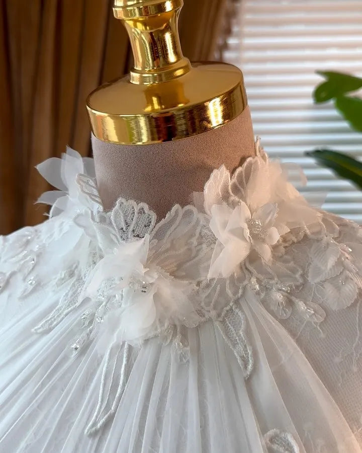 Muslimische Langarm-Brautkleider für arabische Braut 2025 High Neck Lace Appliques Blumen A-Linie Brautkleider Kleider individuell 