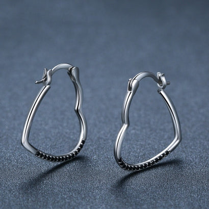 Creative Hollow Heart-shaped Zircon Necklace